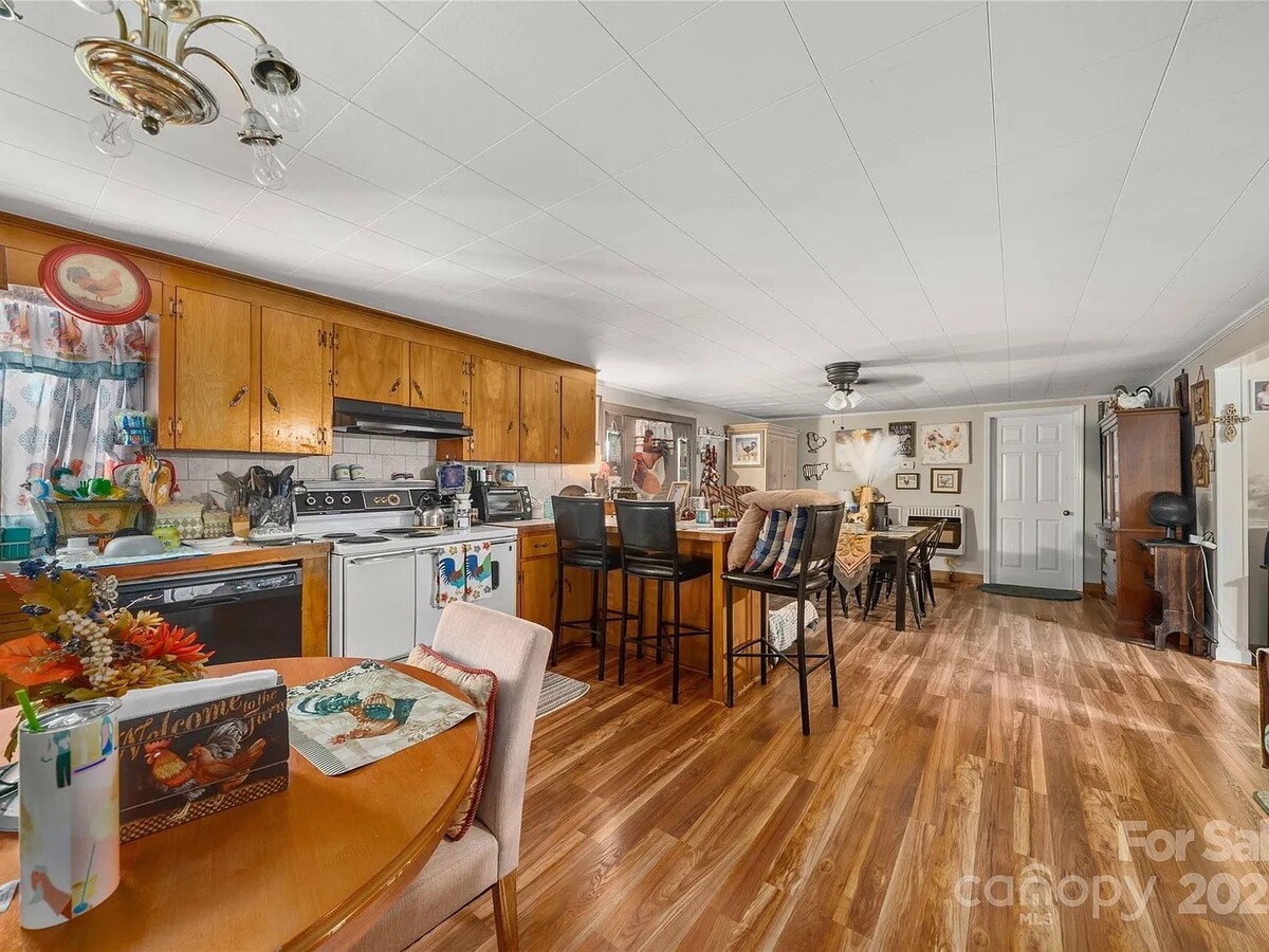Photo - 79 Pheasant Ln