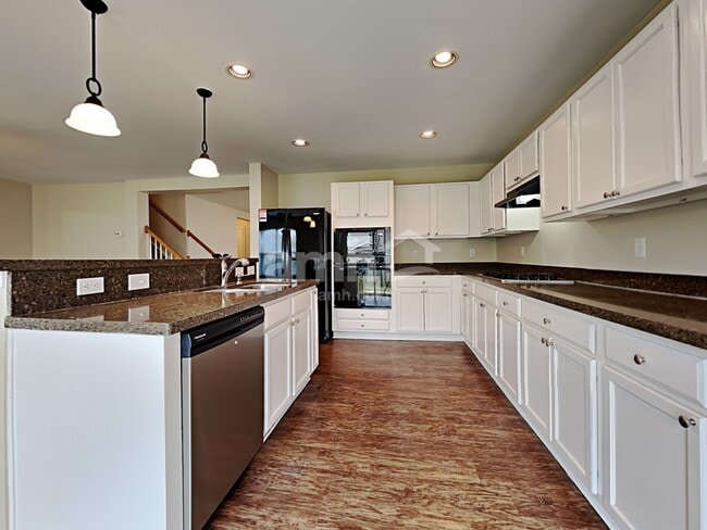 Photo - 1103 Homework Ave