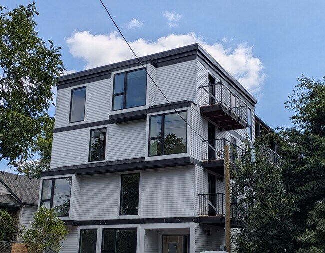 Photo - Joice Taylor