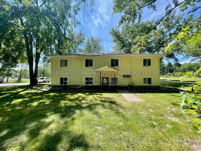 Building Photo - 1480 Carmil Dr Unit 2