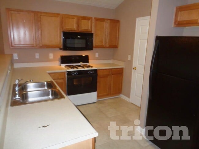 Photo - 613 Shadow Lake Dr