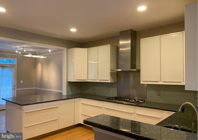 Photo - 13689 St Johns Wood Pl