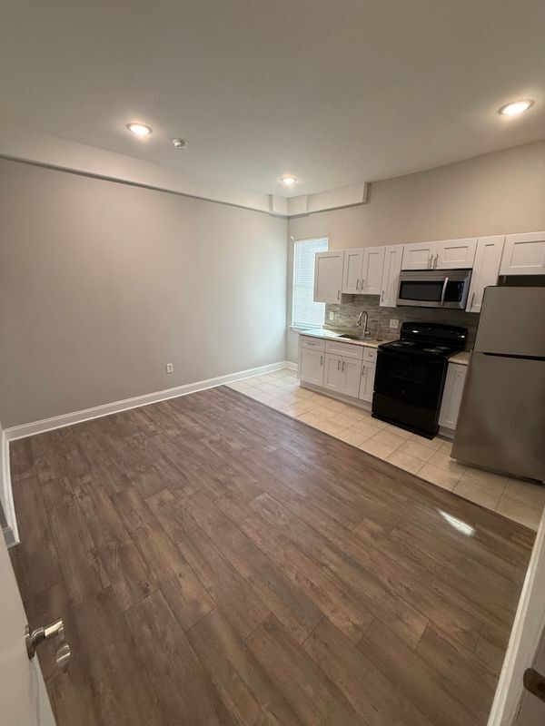 Photo - 4028 W Girard Ave