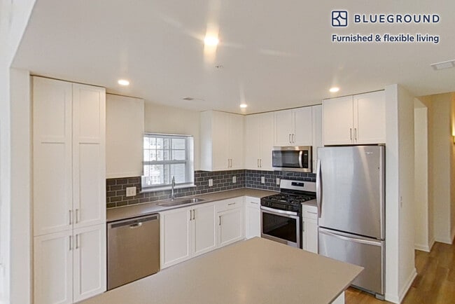 Photo - 152 Shipyard Dr Unit SI FL3-ID5659A