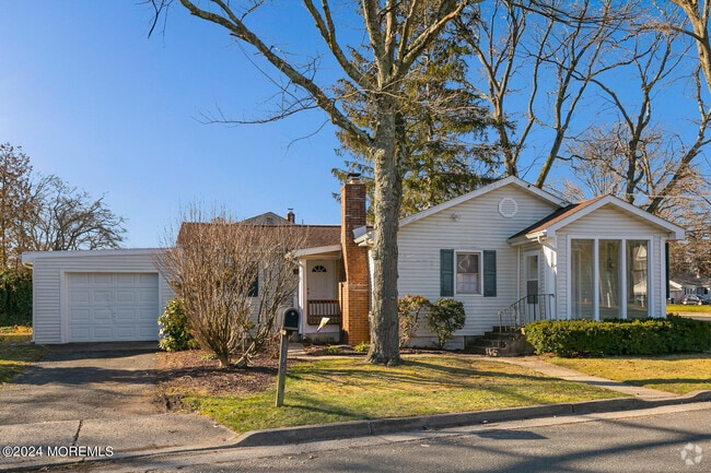 Building Photo - 717 Harmony Rd Rental