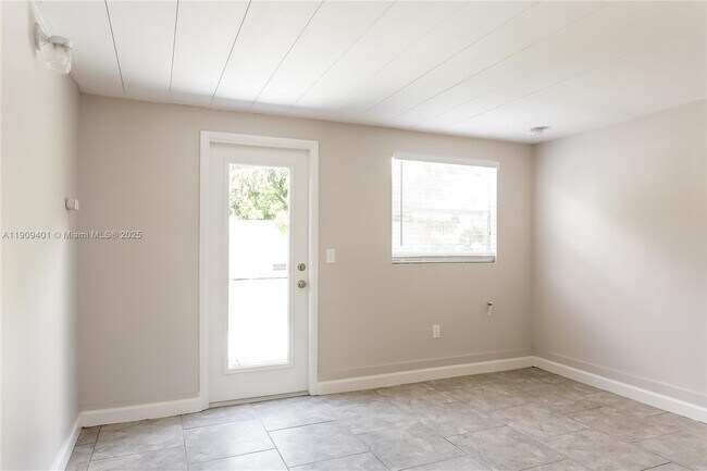 Photo - 25 Robalo Ct