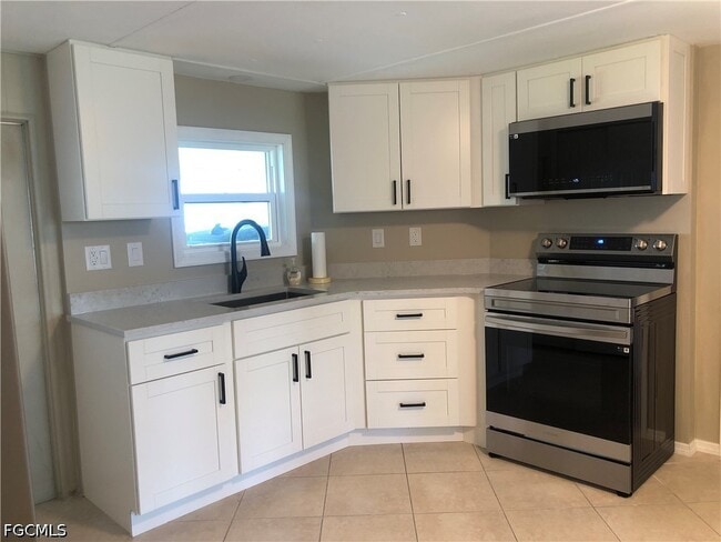 Building Photo - 135 Chisholm Trail
