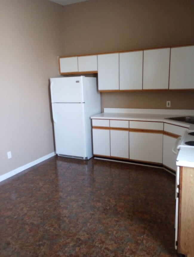 C3 - 1720 - C3 - 1720 Apartment Unit 2