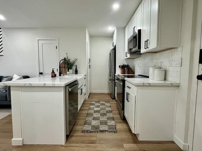 Photo - 6111 Rancho Mission Rd