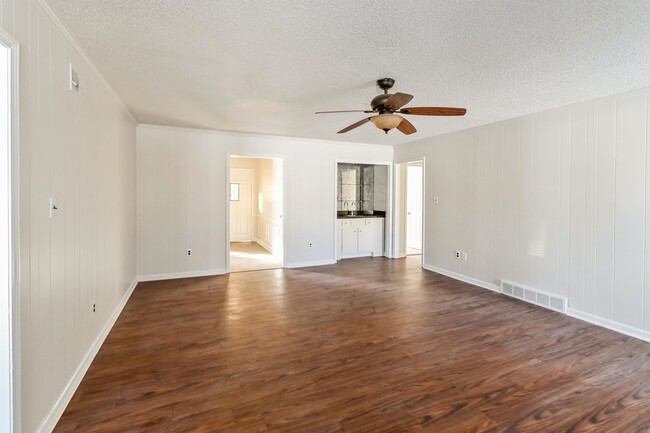 Photo - 4562 Cognac Cove