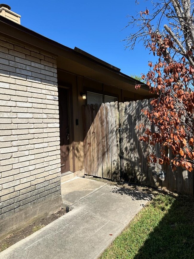 Photo - 9933 Ardash Ln