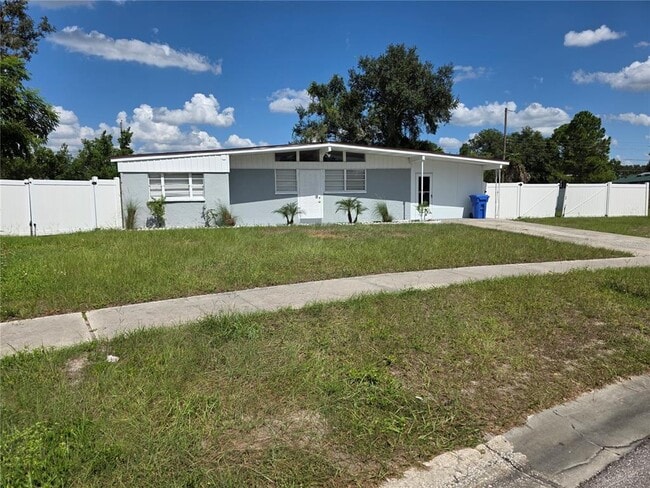 Photo - 1103 Teakwood Ave