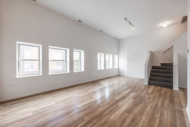 Photo - 2700 W North Ave Unit 200
