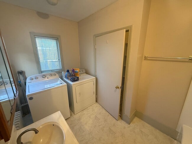 Photo - 11 New Hampshire Ave Unit 2