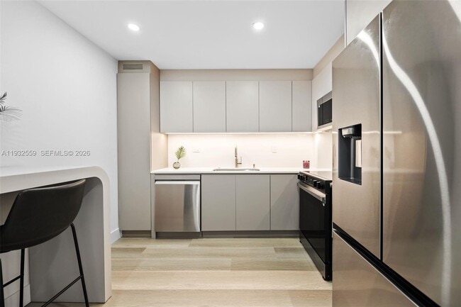 Photo - 18151 NE 31st Ct Unidad 1714