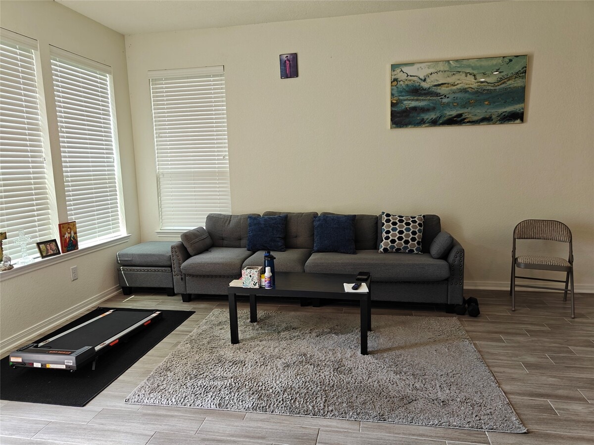 Photo - 1270 Glendora Dr