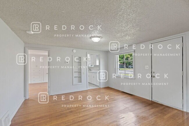 Photo - 1911 N Lidgerwood St