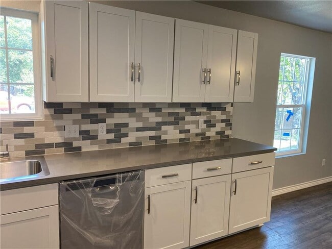 Photo - 6107 Carnation Terrace