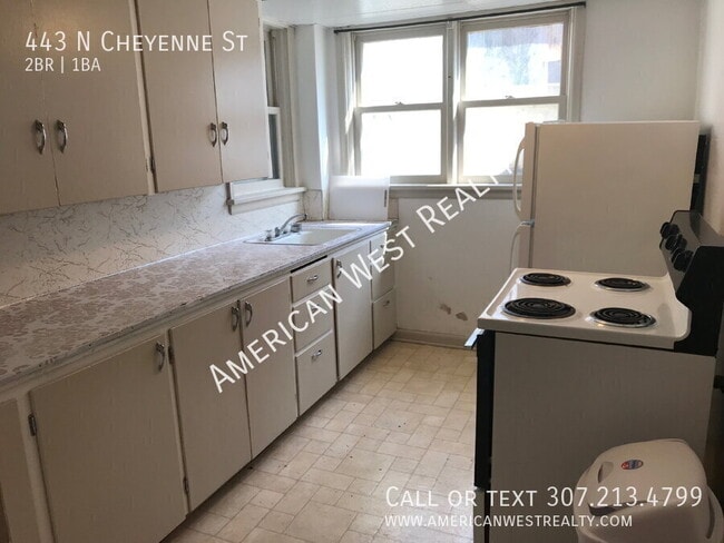 Photo - 443 N Cheyenne St