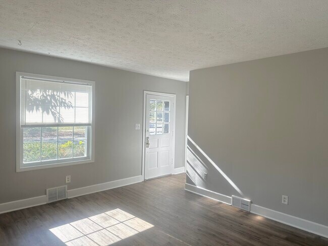 Photo - 1685 N Forbes Rd