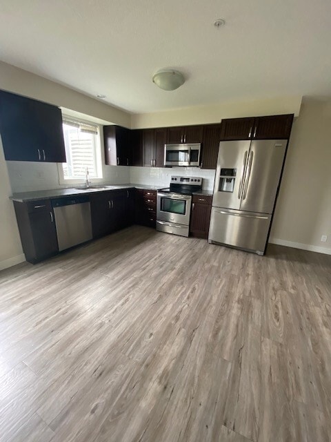 Photo - 11004-11102 102 Ave