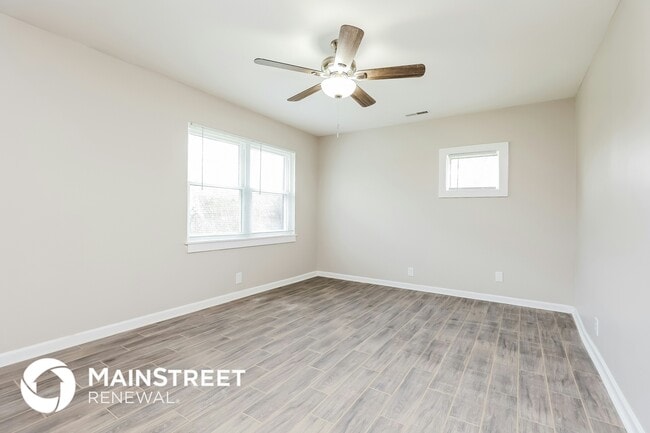 Photo - 226 Grandview Dr