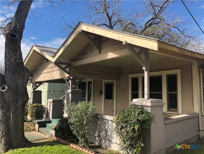 Photo - 420 W San Antonio St Townhome