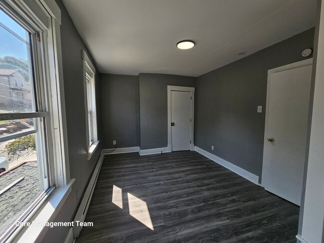 Photo - Updated 1 bedroom 1 bath apartment for rent!