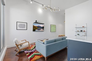 Photo - 831 S Flores St Unidad 3114