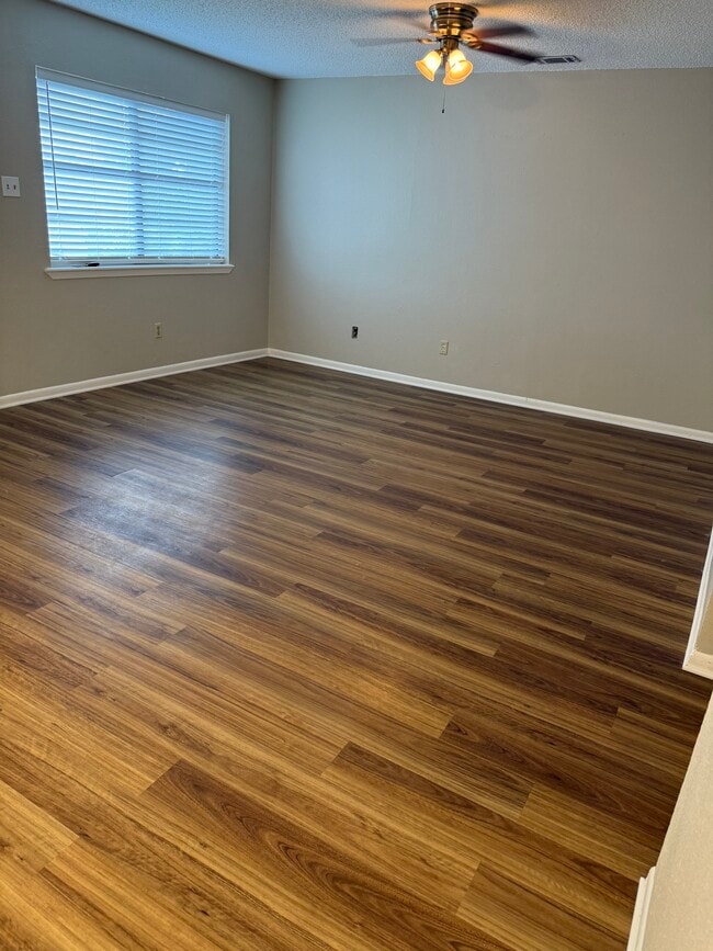 Photo - 104 Milann St Unit A