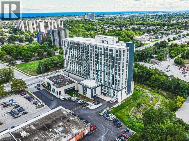 Photo - 870 Queenston Rd Unité 301