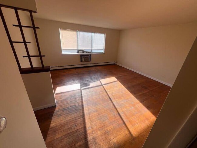 Photo - 3117 48th Ct