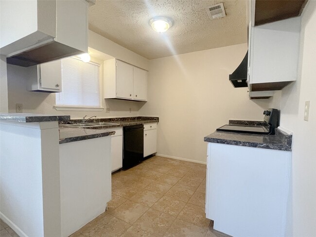 19010 Kemble Rd