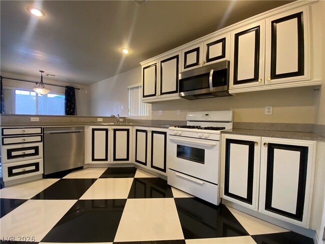 Photo - 175 Real Long Way