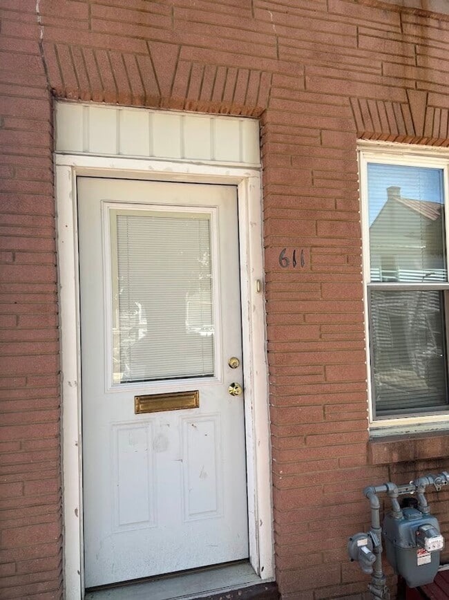 Building Photo - 611 Minor St Rental