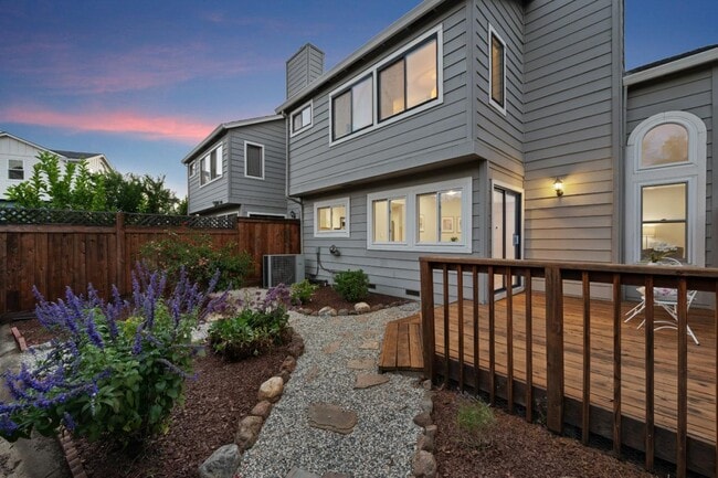 Photo - 1545 Camden Village Cir