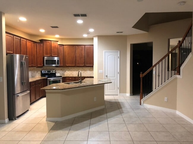 Building Photo - 1822 Trophy Bass Way Rental