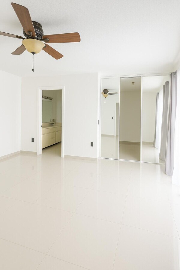 Photo - 728 Mill Valley Pl