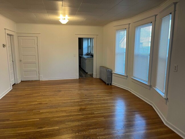 Photo - 807 E Illinois Ave