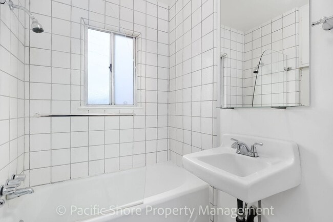Photo - Coolidge Apartments Unit 2835.5