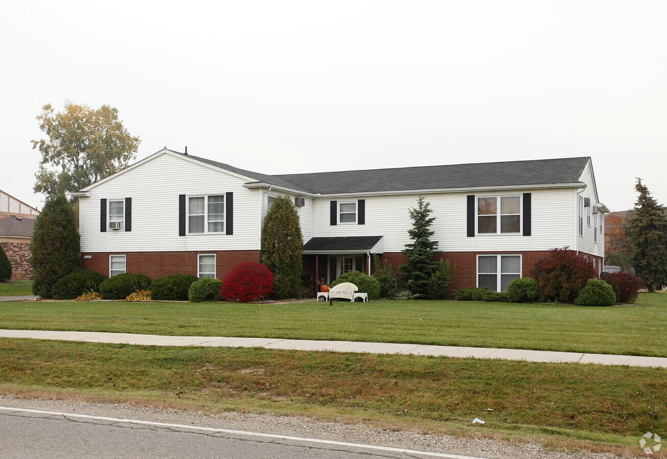 Photo - Legacy Villa Apartments