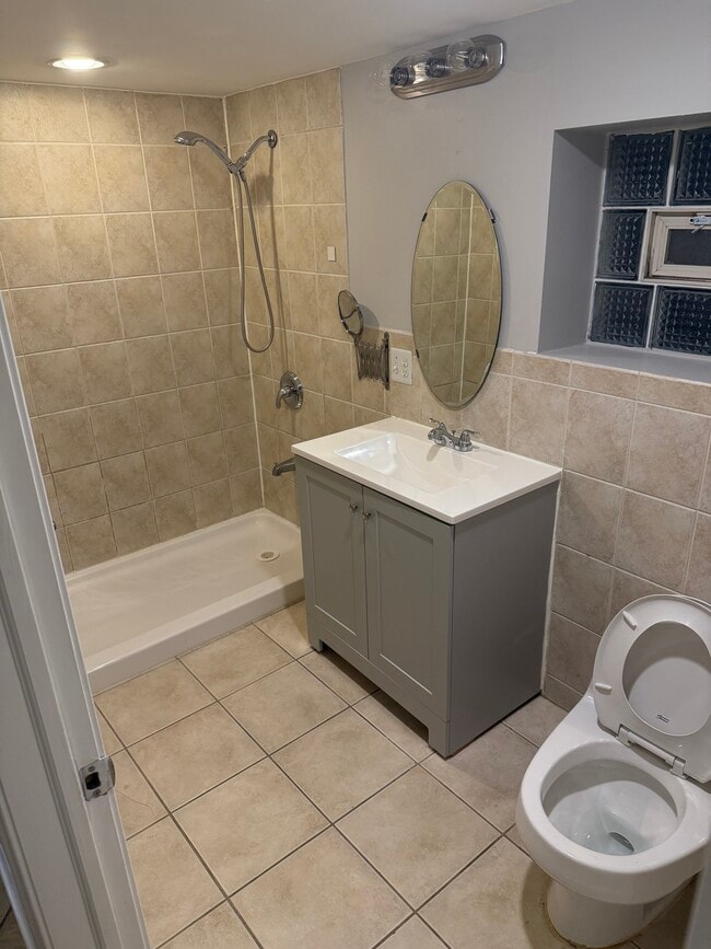 Photo - 2727 N Artesian Ave Unit G