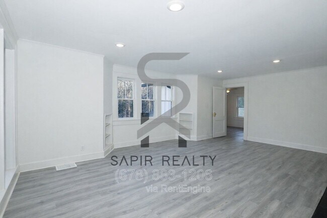 Photo - 1026 Lynhurst Dr SW