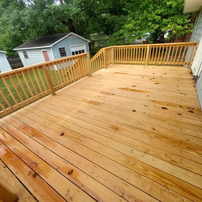 Photo - 702 Wildwood Ave