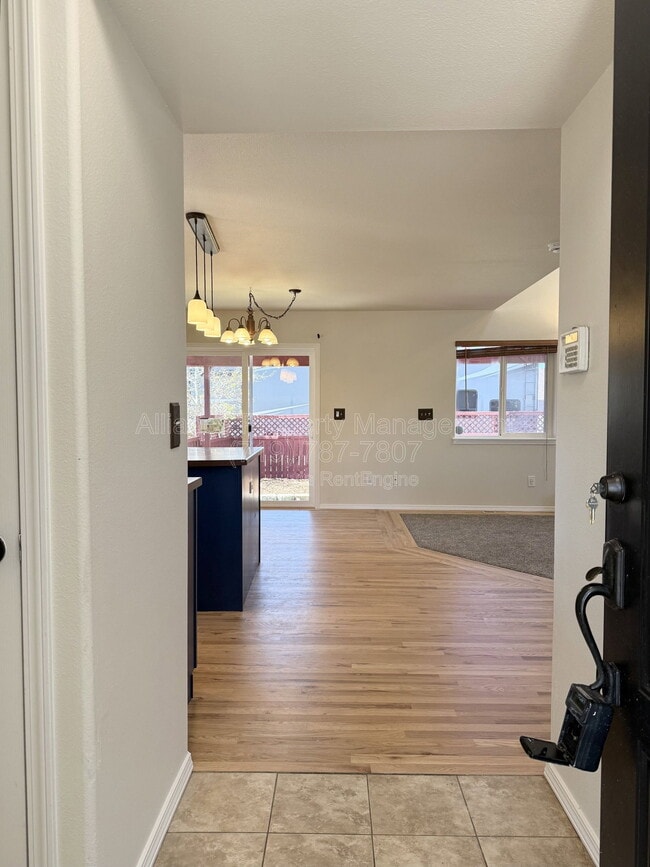 Photo - 6510 Oakwood Blvd