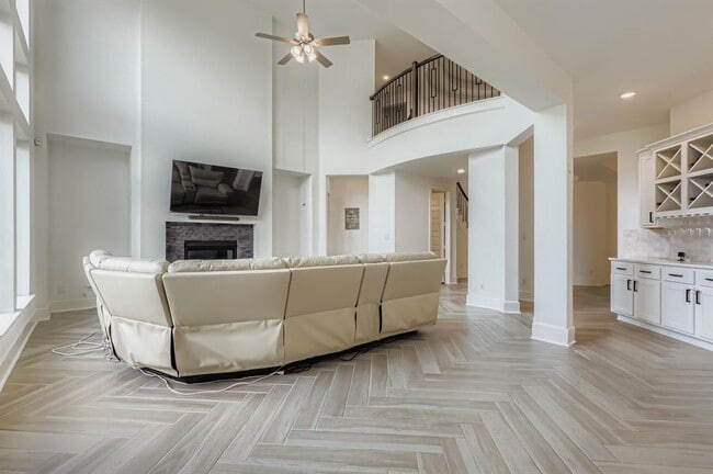 Photo - 134 Arcadian Ln