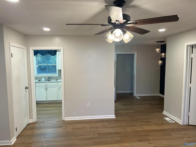 Photo - 3815 Ridgecrest Cir SW