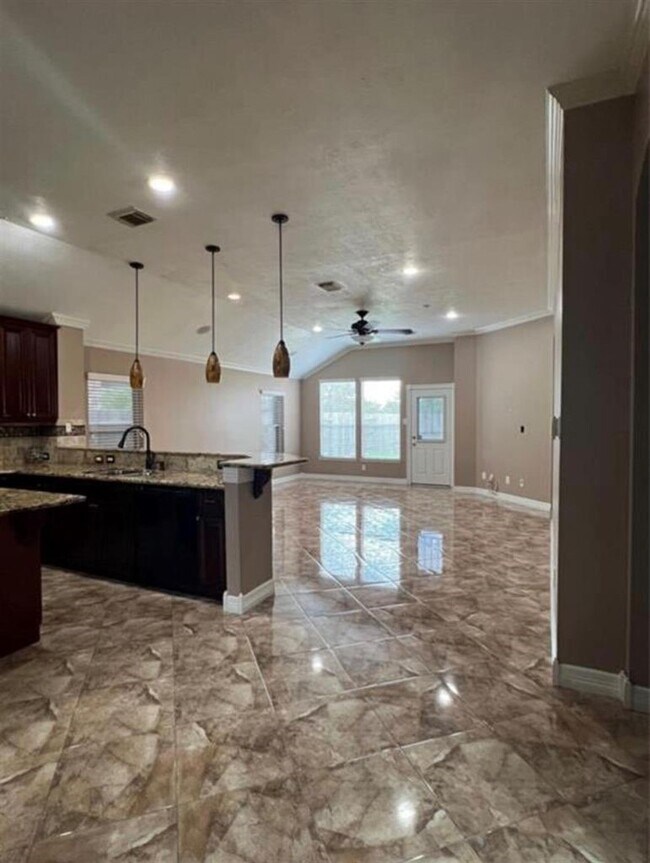 15930 Hidden Crest Dr