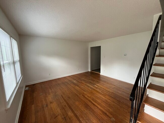 Photo - Adorable 2 Bed 1 Bath Available NOW! Unit 3817