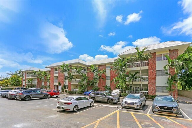 Building Photo - 2424 SE 17th St Unit 106B Rental